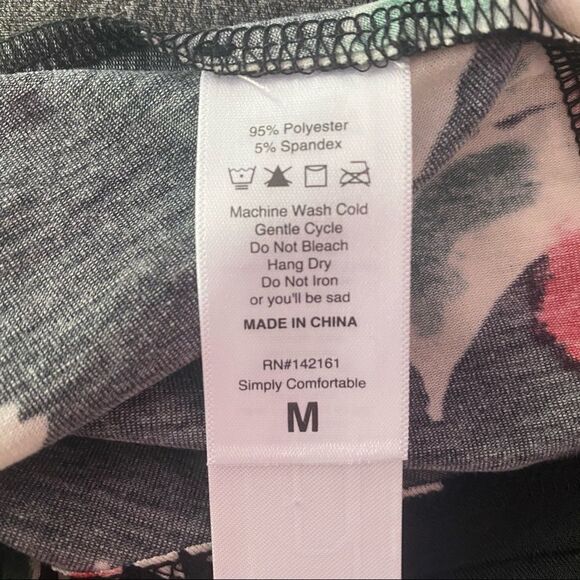 Lularoe Tank Top Floral Print - Size Medium - Picture 3 of 4